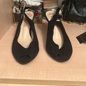 Suede open toe pumps in good condition